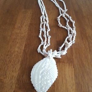 Pretty Summery Shell Necklace!